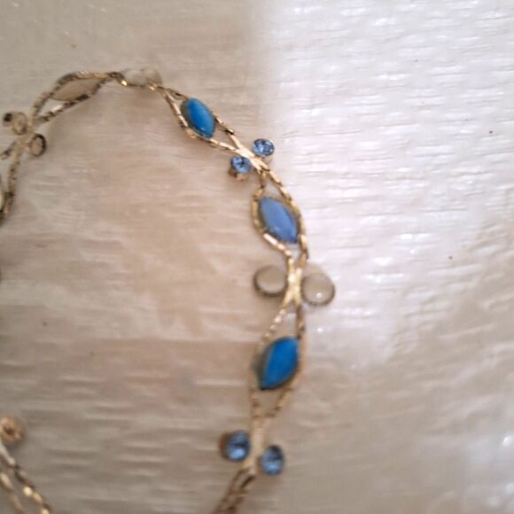 A Women's Dainty Cat's Eye Bracelet Blue and White Gemstone Elegant Fairy Core - Picture 4 of 7